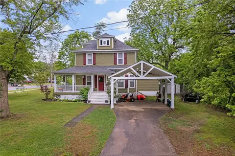 620 S College St, Siloam Springs, AR 72761