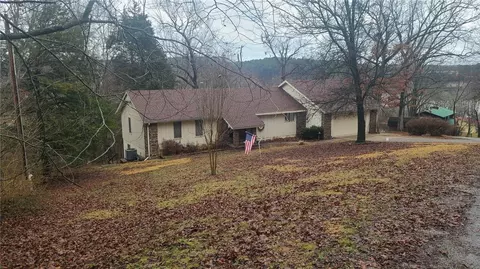 22563 War Eagle Ln, Springdale, AR 72764
