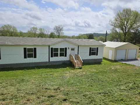 738 Spring St, Sulphur Springs, AR 72768