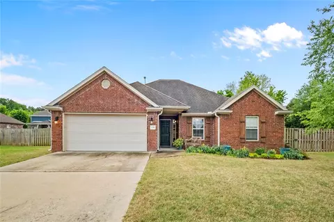4155 W Monet Dr, Fayetteville, AR 72704
