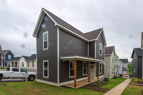 3062 W Salida Dr, Fayetteville, AR 72704