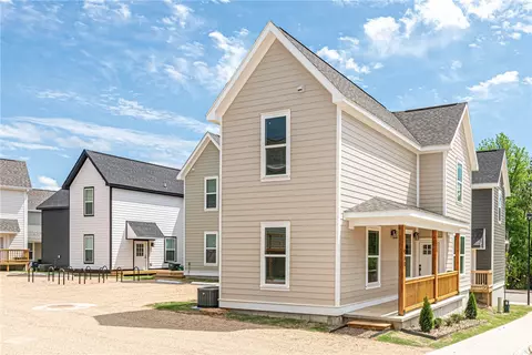 960 S Wichita Ave, Fayetteville, AR 72704