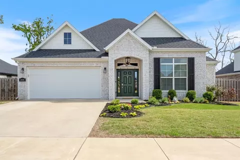 2008 W Chandler Ave, Rogers, AR 72758