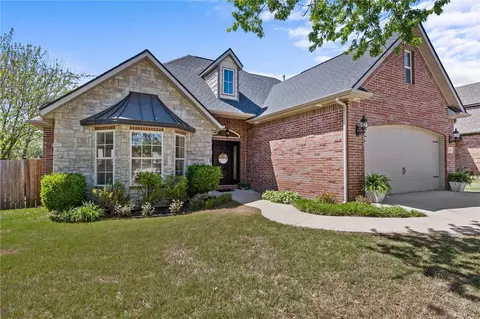 3806 SW Harrier Dr, Bentonville, AR 72712