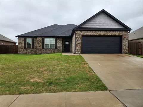 1010 W Ashmore Landing Loop, Centerton, AR 72719