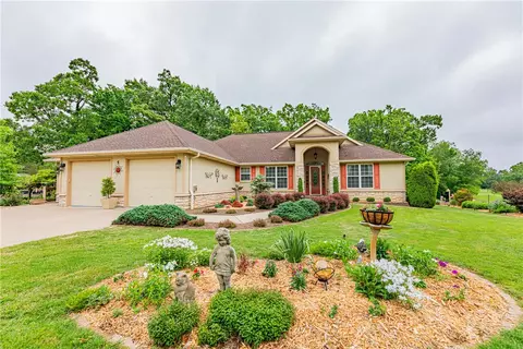 5 Kildonan Dr, Bella Vista, AR 72715