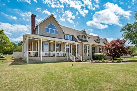 13776 Canterbury Dr, Siloam Springs, AR 72761