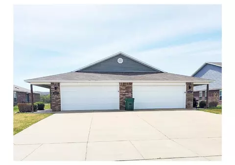 225 E 227 E Anabranch Ct, Farmington, AR 72730