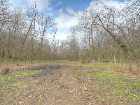 Undisclosed, Anderson, MO 64831