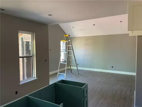 Living - 367 Maple Ave, Decatur, AR 72722 photo 1 of 2