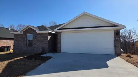 5711 Selah St, Springdale, AR 72764