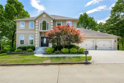 15781 Serenity Point Ln, Rogers, AR 72756
