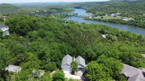 62 Beaver Dr, Holiday Island, AR 72631