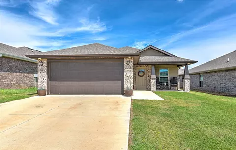 5910 NW Mcclellen St, Bentonville, AR 72713