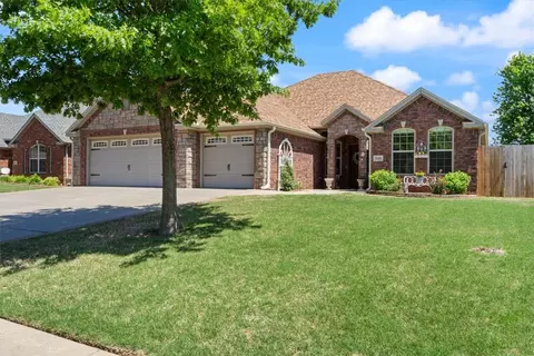 3101 SW Calm Ridge Rd, Bentonville, AR 72713