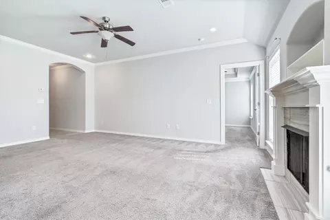 Living - 1021 Silverthorn Dr, Centerton, AR 72719 photo 3 of 3