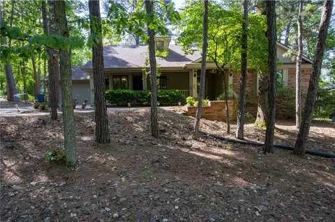 3 Devizis Dr, Bella Vista, AR 72714