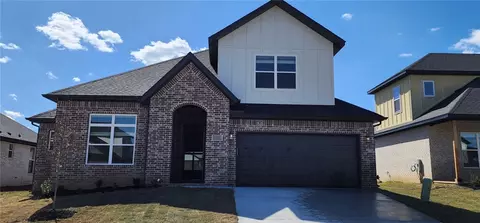 1120 Mammoth St, Bentonville, AR 72713