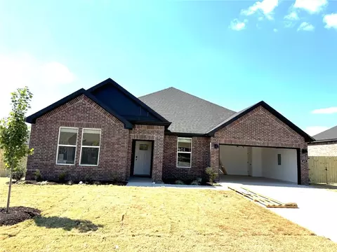 401 Gaggle Rd, Farmington, AR 72730