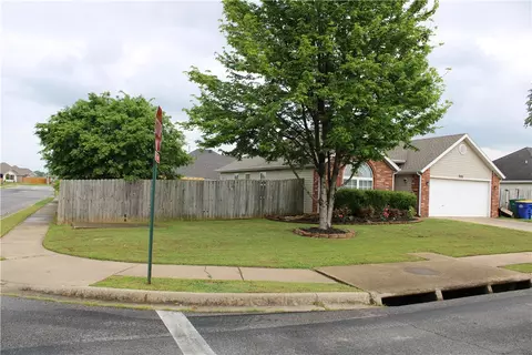 701 Emerald St, Lowell, AR 72745 photo 18