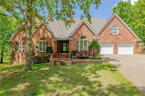 1806 S Prestwick Pl, Rogers, AR 72758