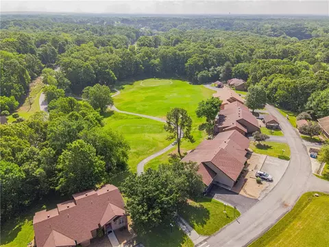 63 Walter Dr, Bella Vista, AR 72714