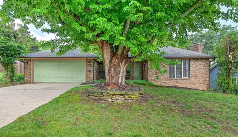 2398 E Ferguson Ave, Fayetteville, AR 72703
