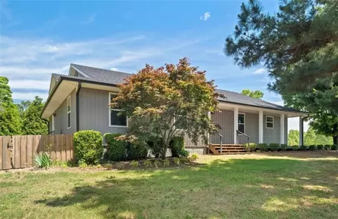 1 Grange Ln, Bella Vista, AR 72715