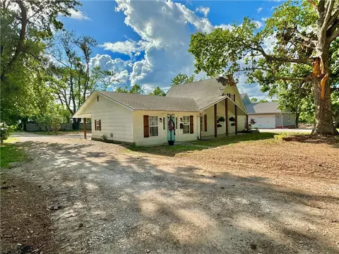 103 NE H St, Bentonville, AR 72712
