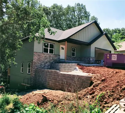 5 Marionet Ln, Bella Vista, AR 72714