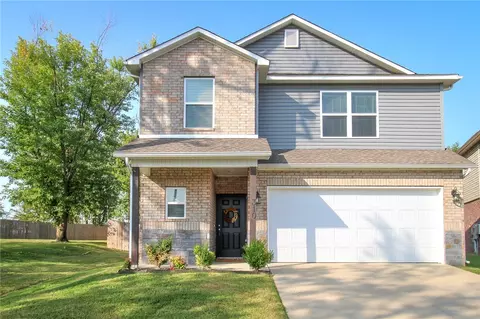 310 Mayflower St, Lowell, AR 72745