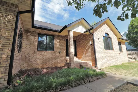 4326 Georgia St, Springdale, AR 72762