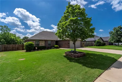 846 Roselawn St, Siloam Springs, AR 72761