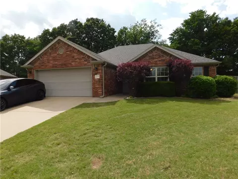 4276 W Gascony Pl, Fayetteville, AR 72704