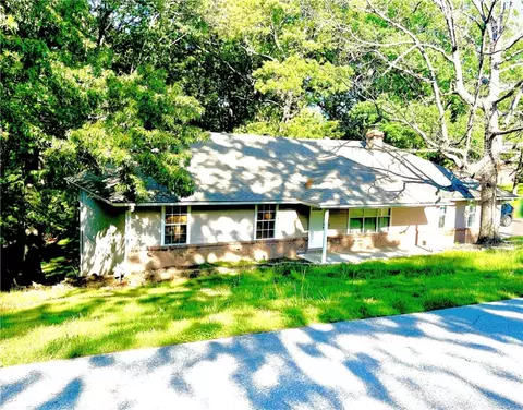 9350 Grimes Dr, Rogers, AR 72756