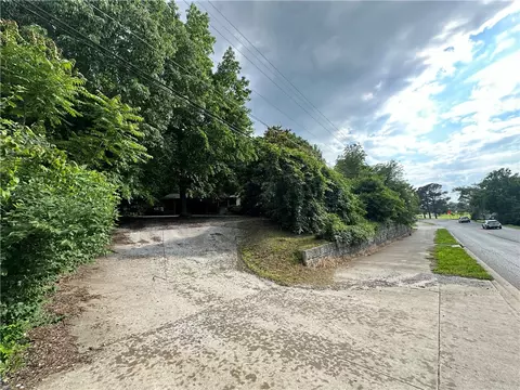 1835 E Mission Blvd, Fayetteville, AR 72703