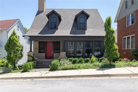 1824 N Clifton Ave, Fayetteville, AR 72701