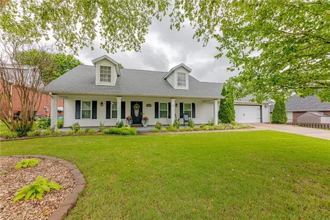 3885 Shannendoah Ln, Springdale, AR 72762