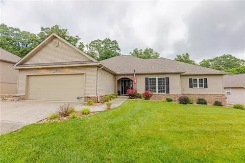 21 Parkridge Dr, Bella Vista, AR 72715