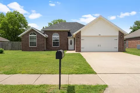751 Harvest St, Centerton, AR 72719