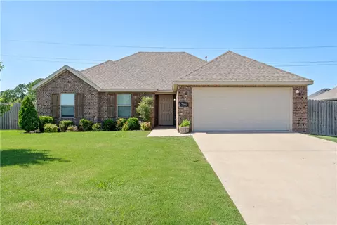 7566 Devonshire Ave, Springdale, AR 72762
