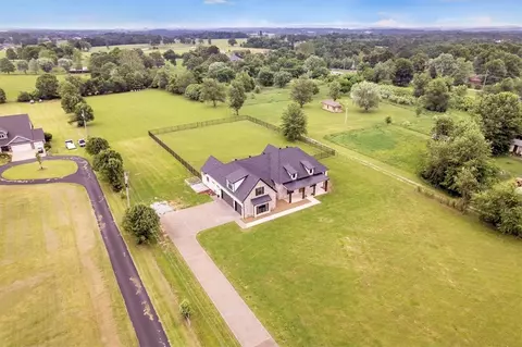 964 S Klenc Rd, Springdale, AR 72762