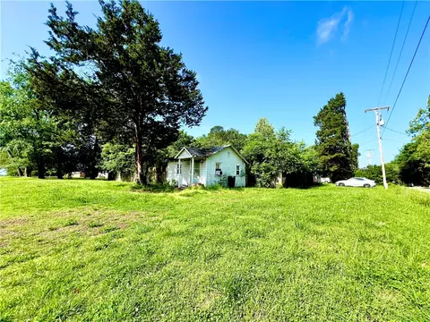 301 Broadway, Bull Shoals, AR 72619