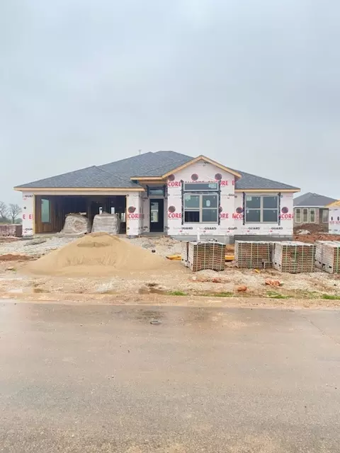 1012 Autumn Royal Ave, Lowell, AR 72745