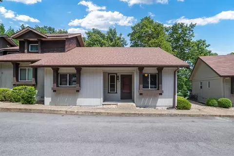 13 Lunsford Ln, Bella Vista, AR 72714