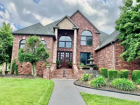 2402 Coyote Trl, Rogers, AR 72758