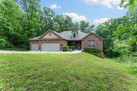 7 Ravenglass Ln, Bella Vista, AR 72714