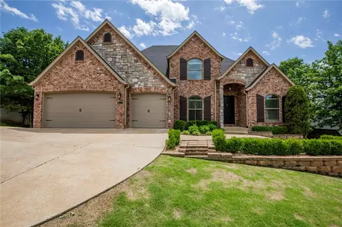 3111 Crestline Pl, Fayetteville, AR 72701