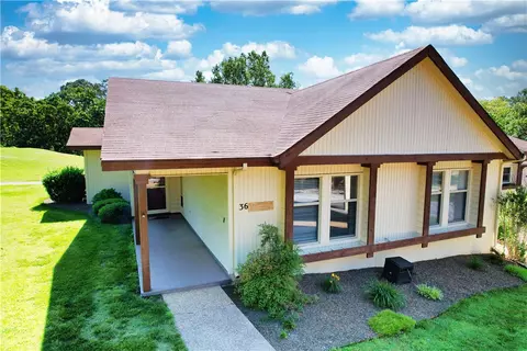 36 Melinda Ln, Bella Vista, AR 72714