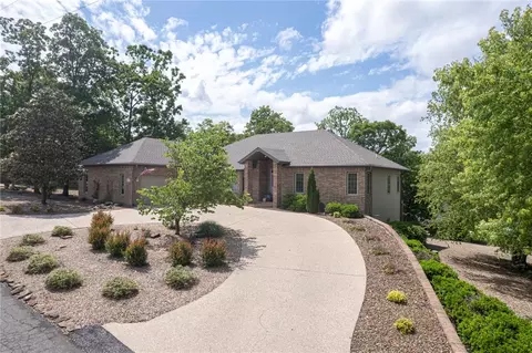 28 Ledbetter Ln, Bella Vista, AR 72715